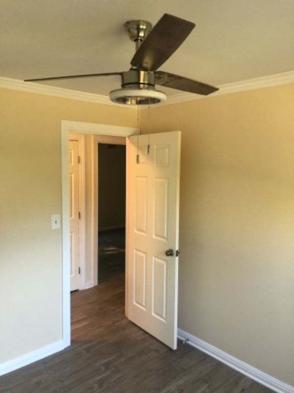 406 Forest Cir - Photo 7 of 18