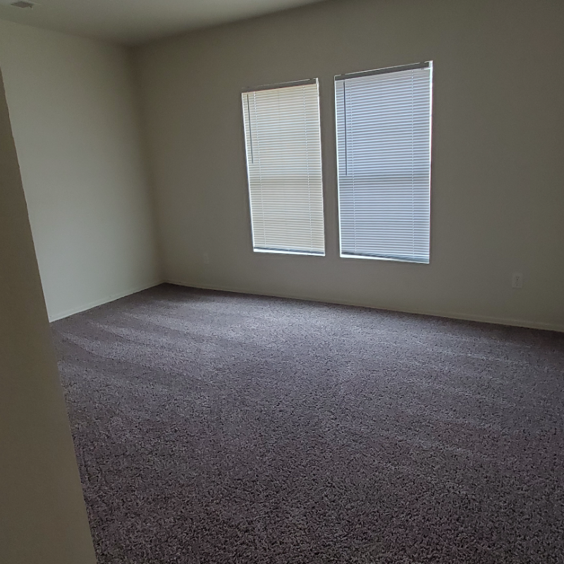 407 26th St - Photo 2 of 12