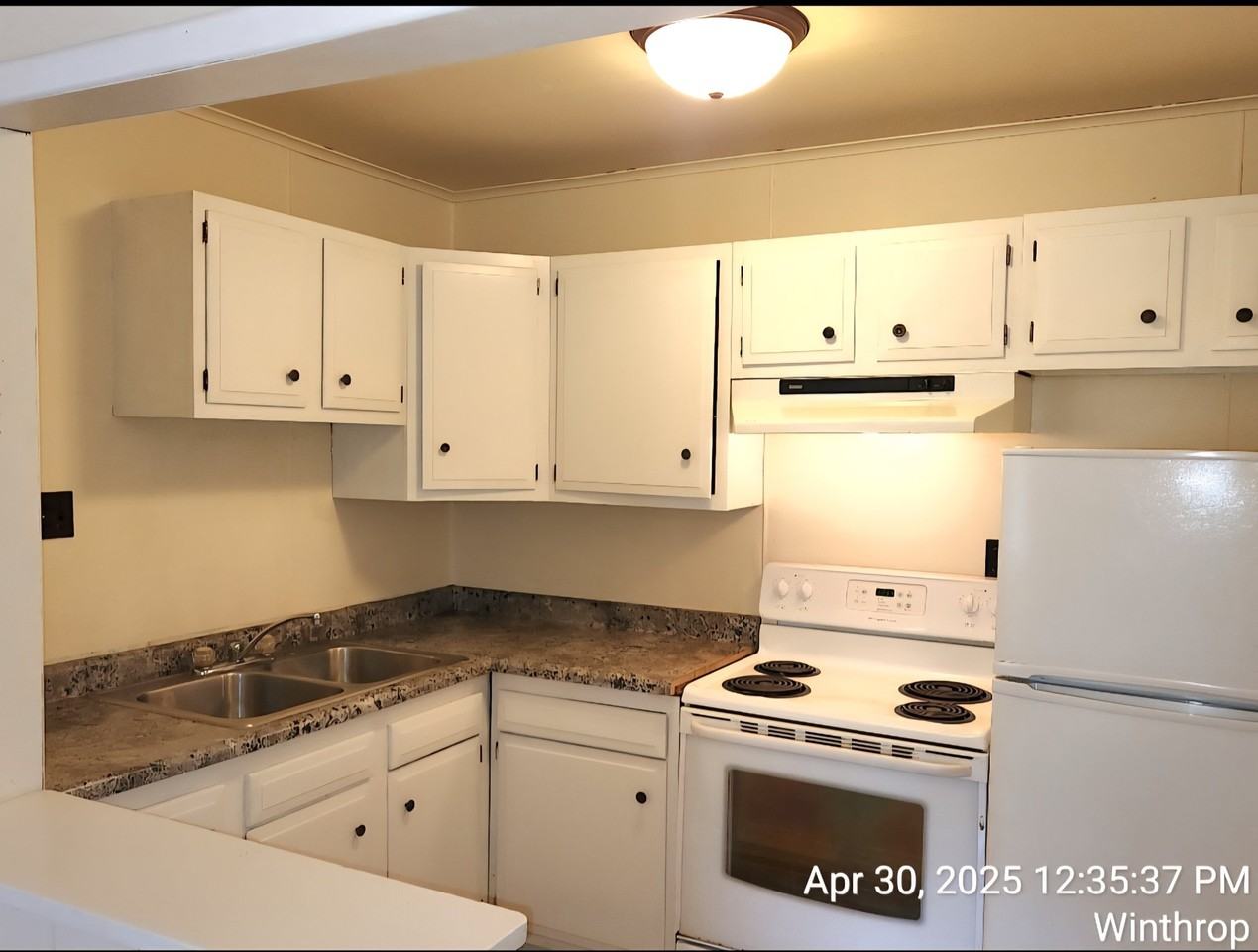 434 W Madison St #2 - Photo 2 of 14