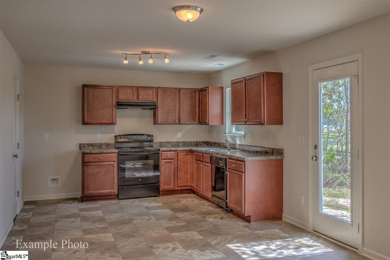 61 Jones Creek Cir - Photo 3 of 12