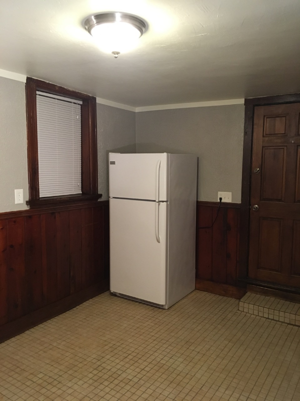 2859 N Fratney St - Photo 4 of 10