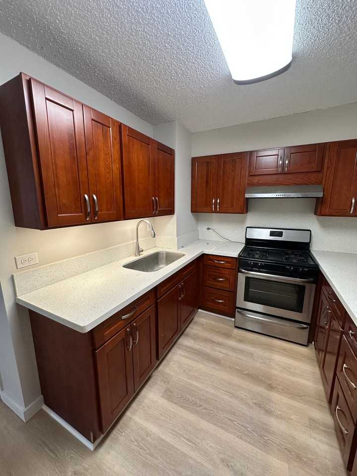 2055 Nuuanu Ave #401 - Photo 3 of 8