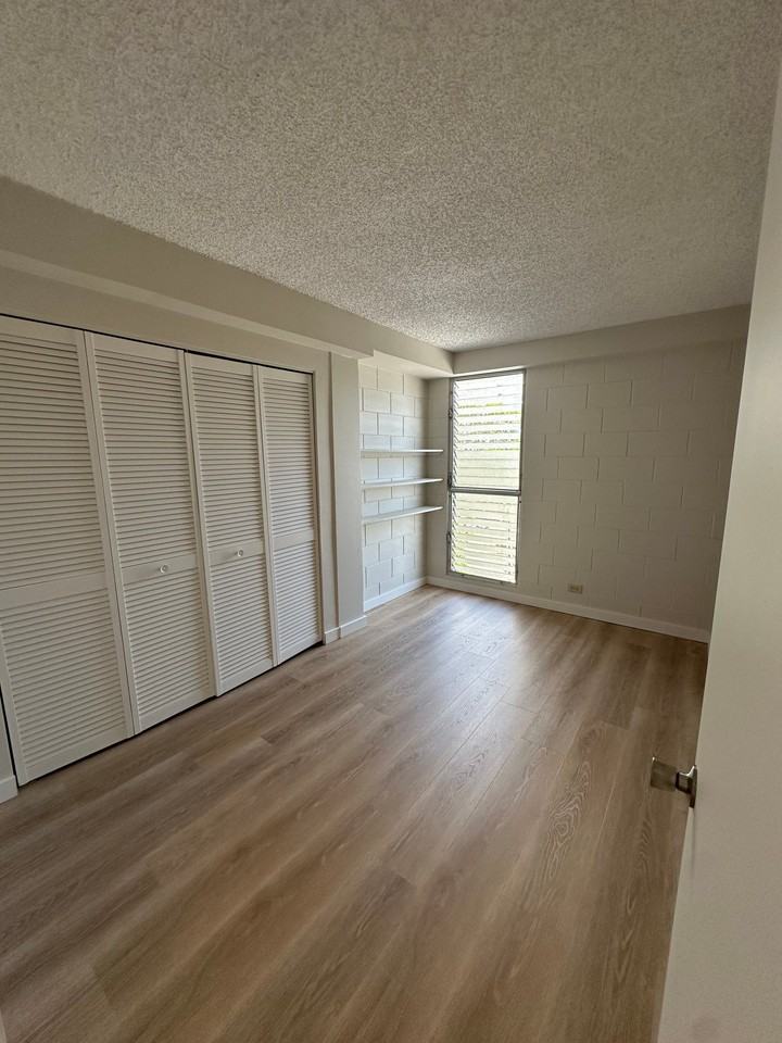 2055 Nuuanu Ave #401 - Photo 7 of 8