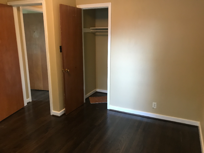 575 3rd St - Photo 3 of 12