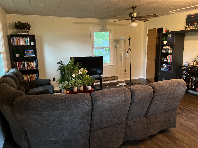 575 3rd St - Photo 4 of 12
