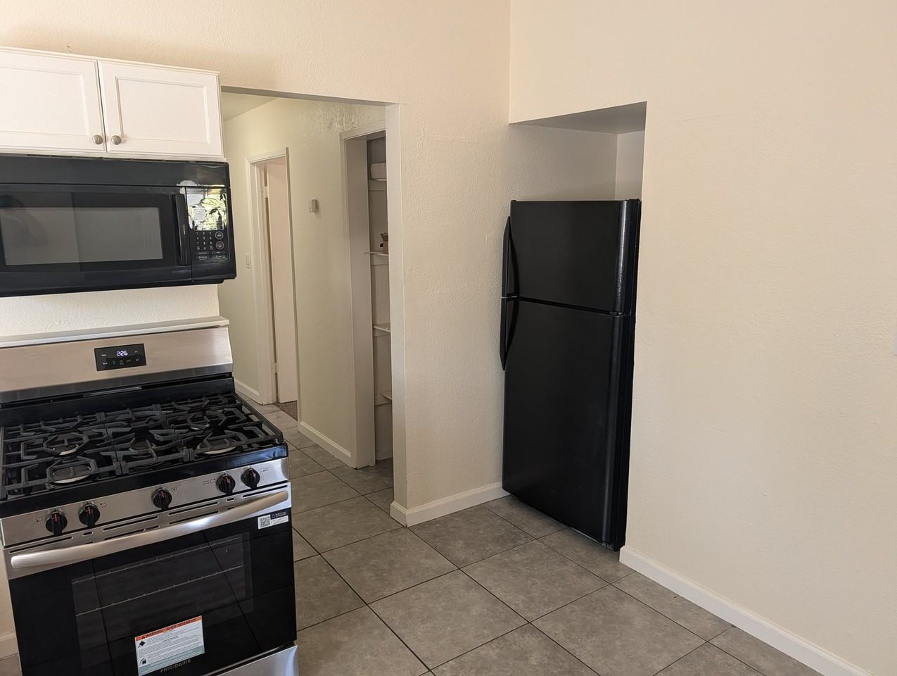 3210 40th St #1-2 - Photo 5 of 13
