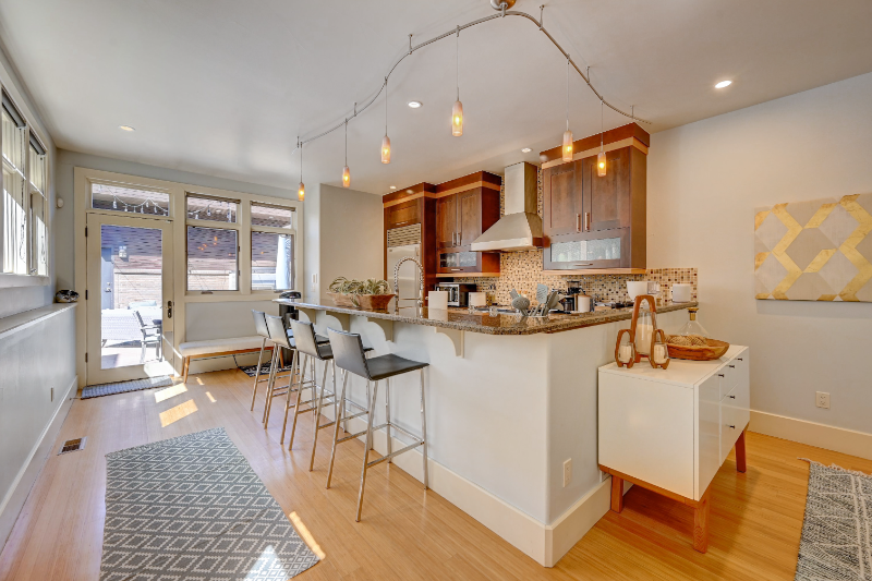 551 Cook St - Photo 6 of 36