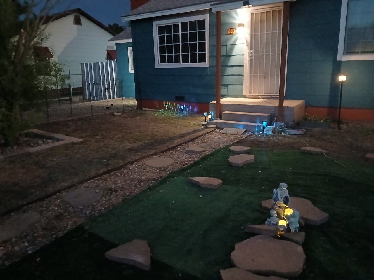 630 E 6th St - Photo 5 of 17