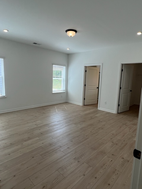 209 Stonewall Dr - Photo 5 of 8