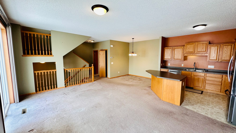 20048 Heritage Dr - Photo 5 of 19