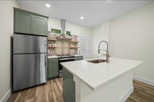featured image of 208 N Cherry St #A