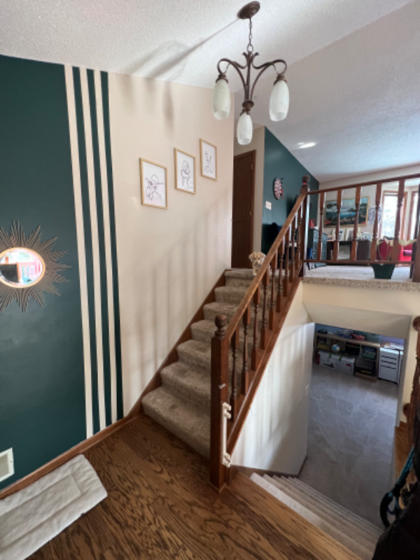 2058 Lexington Ave N - Photo 2 of 4