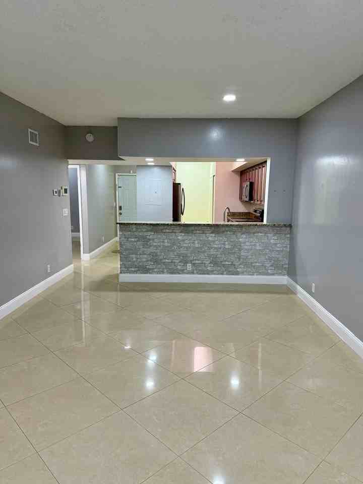 8218 Nw 24th St - Photo 6 of 14