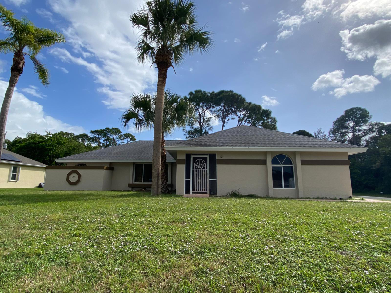 1601 Sw Import Dr - Photo 2 of 25