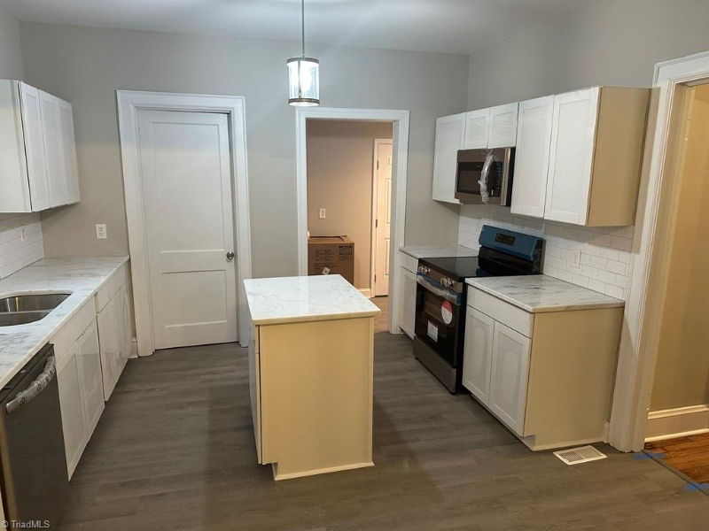 1823 Willora St - Photo 6 of 15