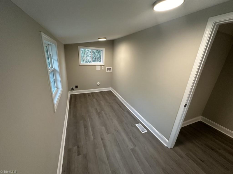 1823 Willora St - Photo 7 of 15