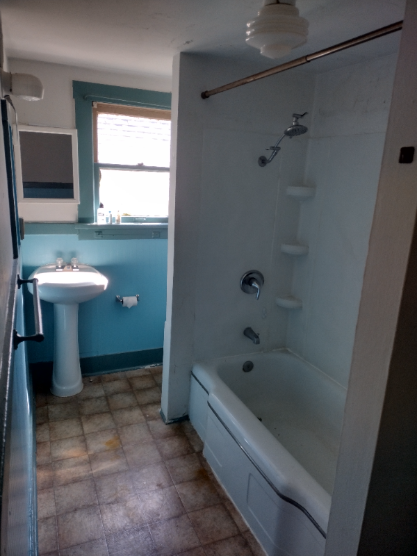921 Carteret Ave #3 - Photo 4 of 8