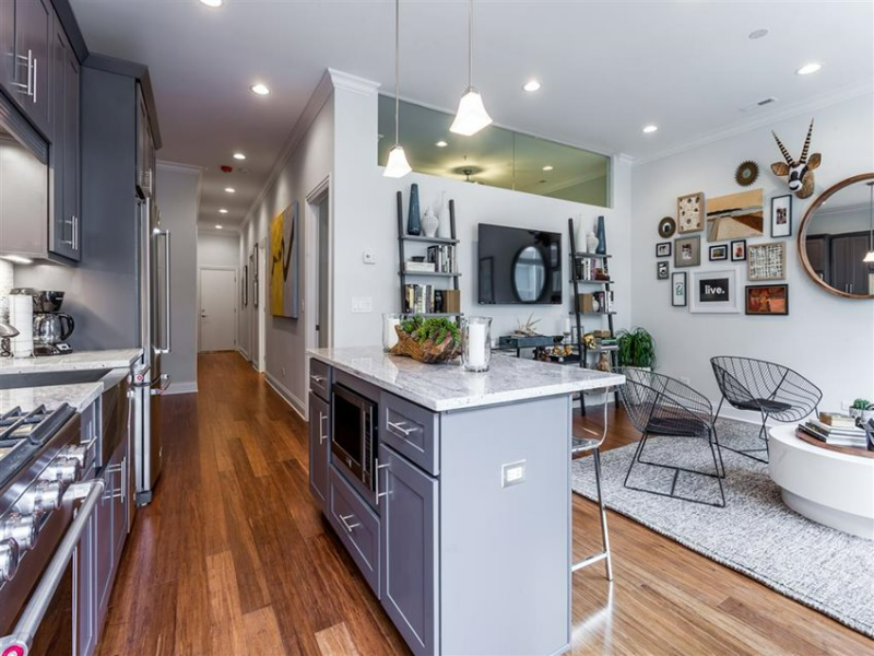 833 S Wells St #302 - Photo 4 of 10