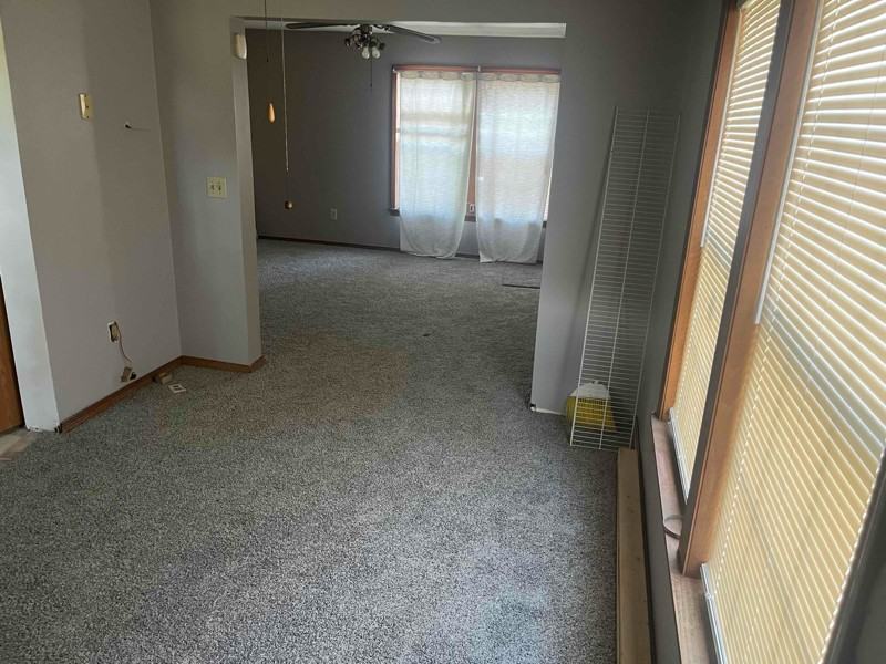 922 N Ontario St - Photo 2 of 7