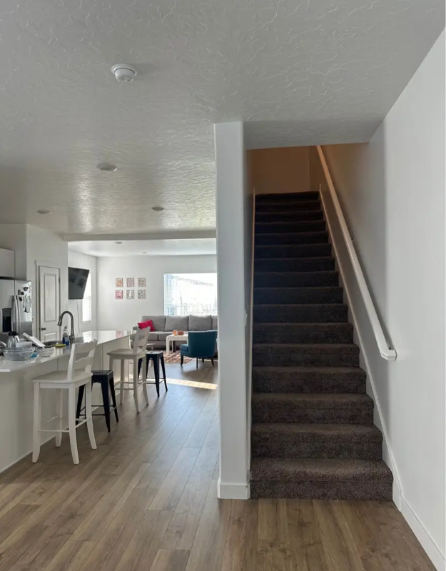391 S Meadow Garden Rd - Photo 4 of 10