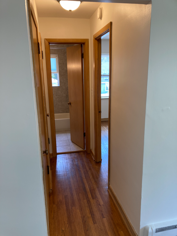 408 6th St Sw #9 - Photo 4 of 13
