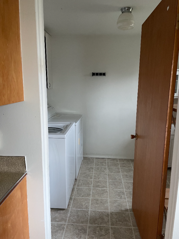 705 Hidden Ln - Photo 3 of 11