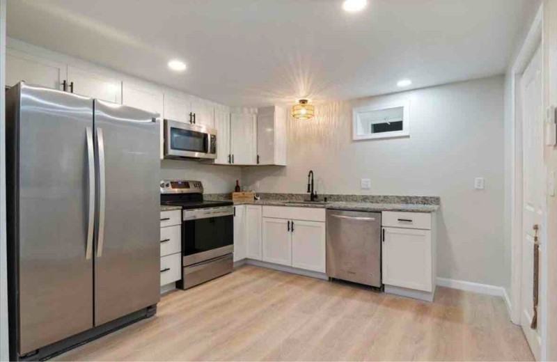 36 Karen Dr #1B - Photo 2 of 13