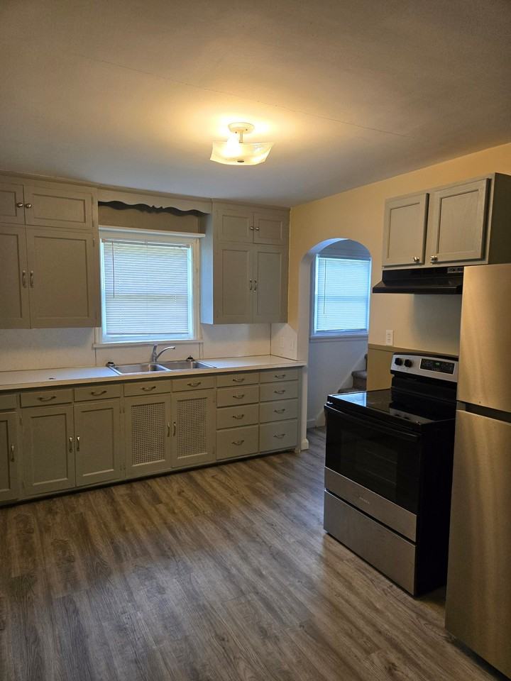 118 Butler Ave #1 - Photo 4 of 5