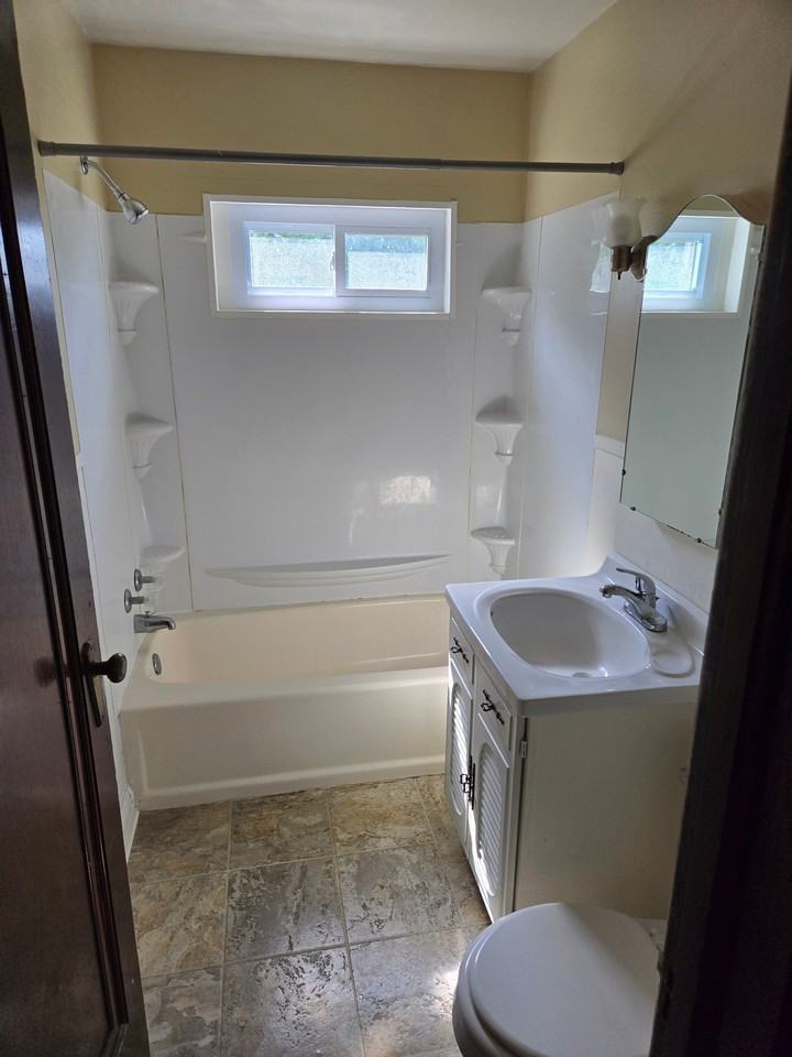 118 Butler Ave #1 - Photo 5 of 5