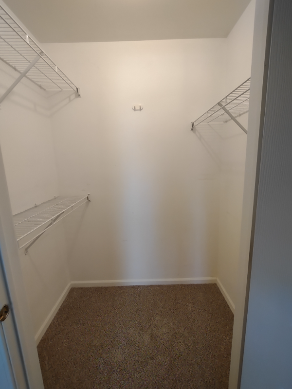 280 Crestview Dr #C - Photo 5 of 13