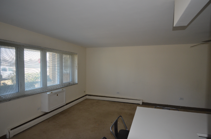 2032 Linden Ave #A - Photo 7 of 13