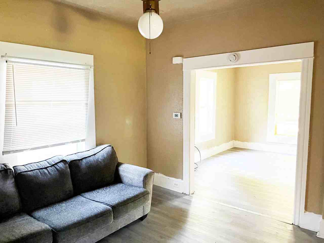1111 Maple Ave #1 - Photo 4 of 7