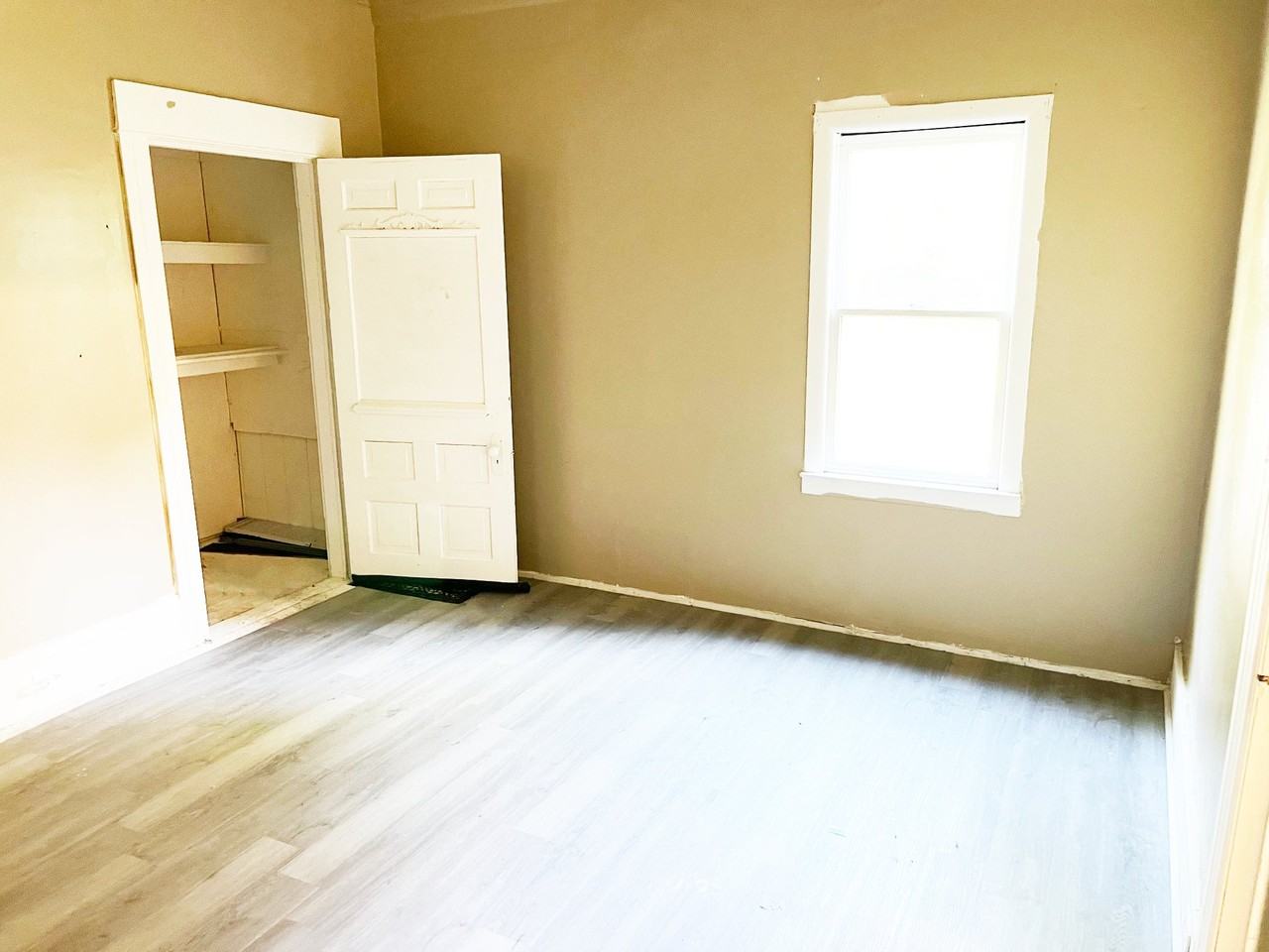 1111 Maple Ave #1 - Photo 5 of 7