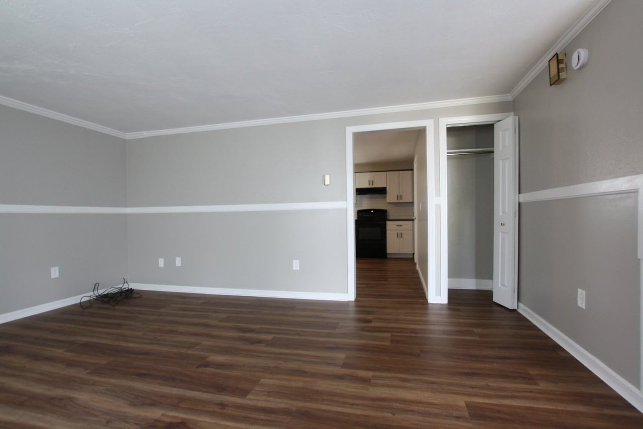709 Coulter St #A - Photo 2 of 10