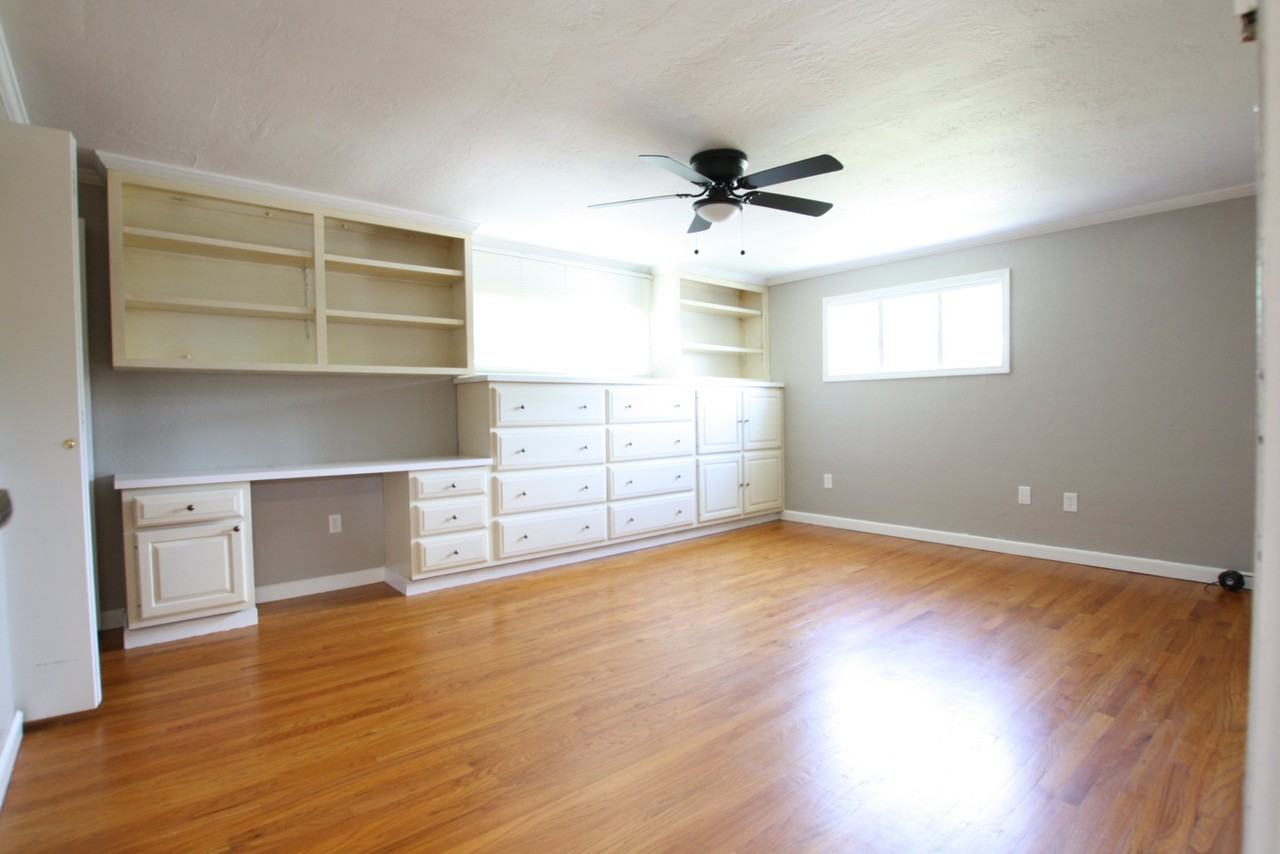 709 Coulter St #A - Photo 7 of 10