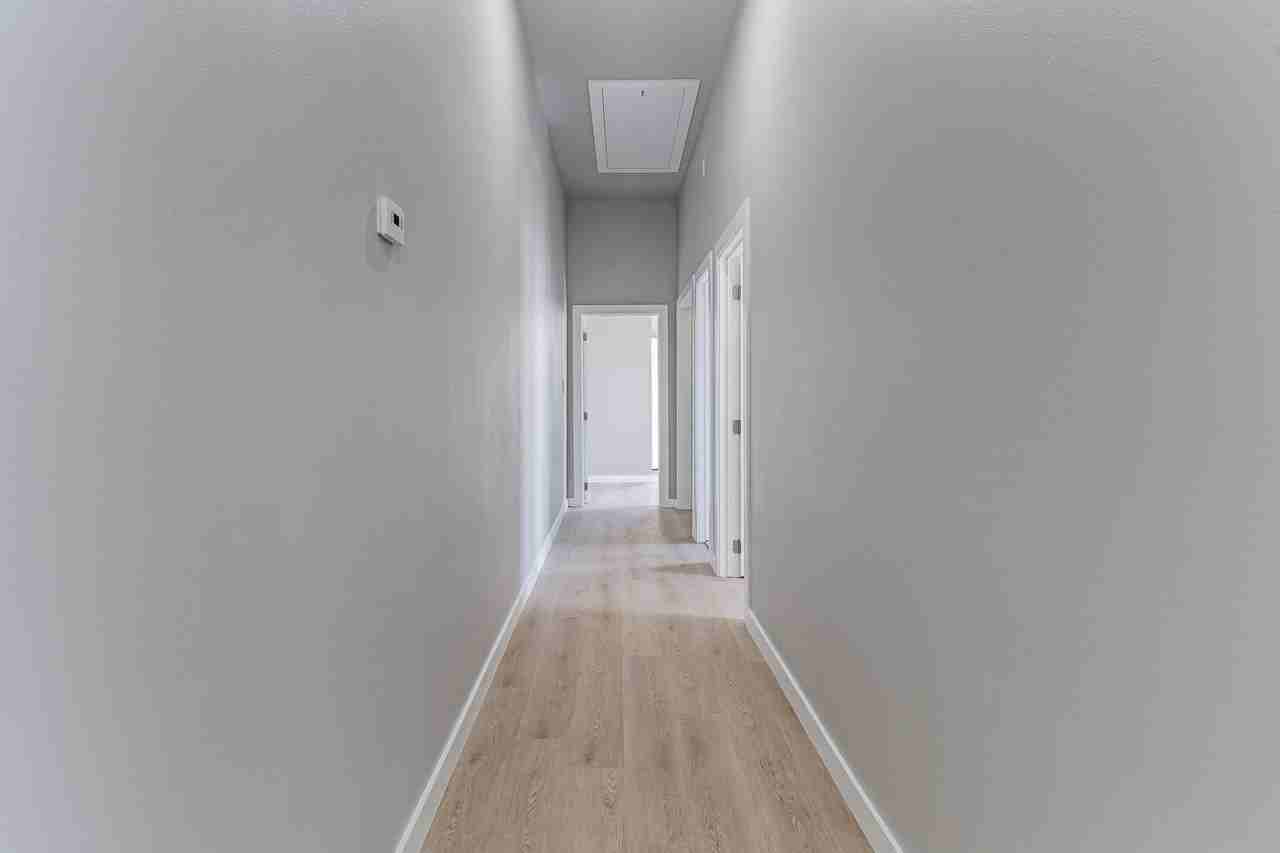 215 Delmar St #2 - Photo 7 of 11