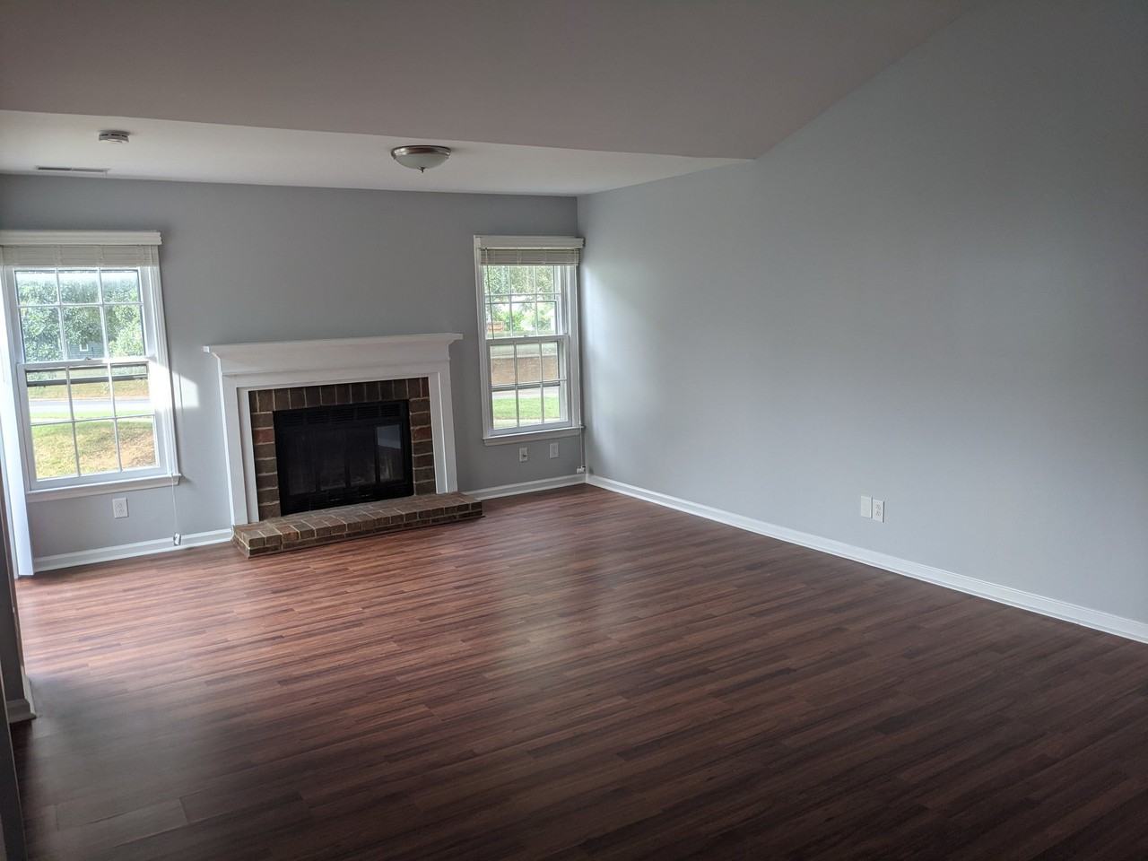 3204 Selwyn Farms Ln #6 - Photo 4 of 18