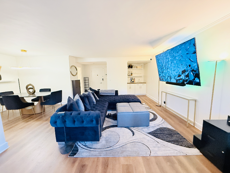 7560 Hollywood Blvd #101 - Photo 4 of 30