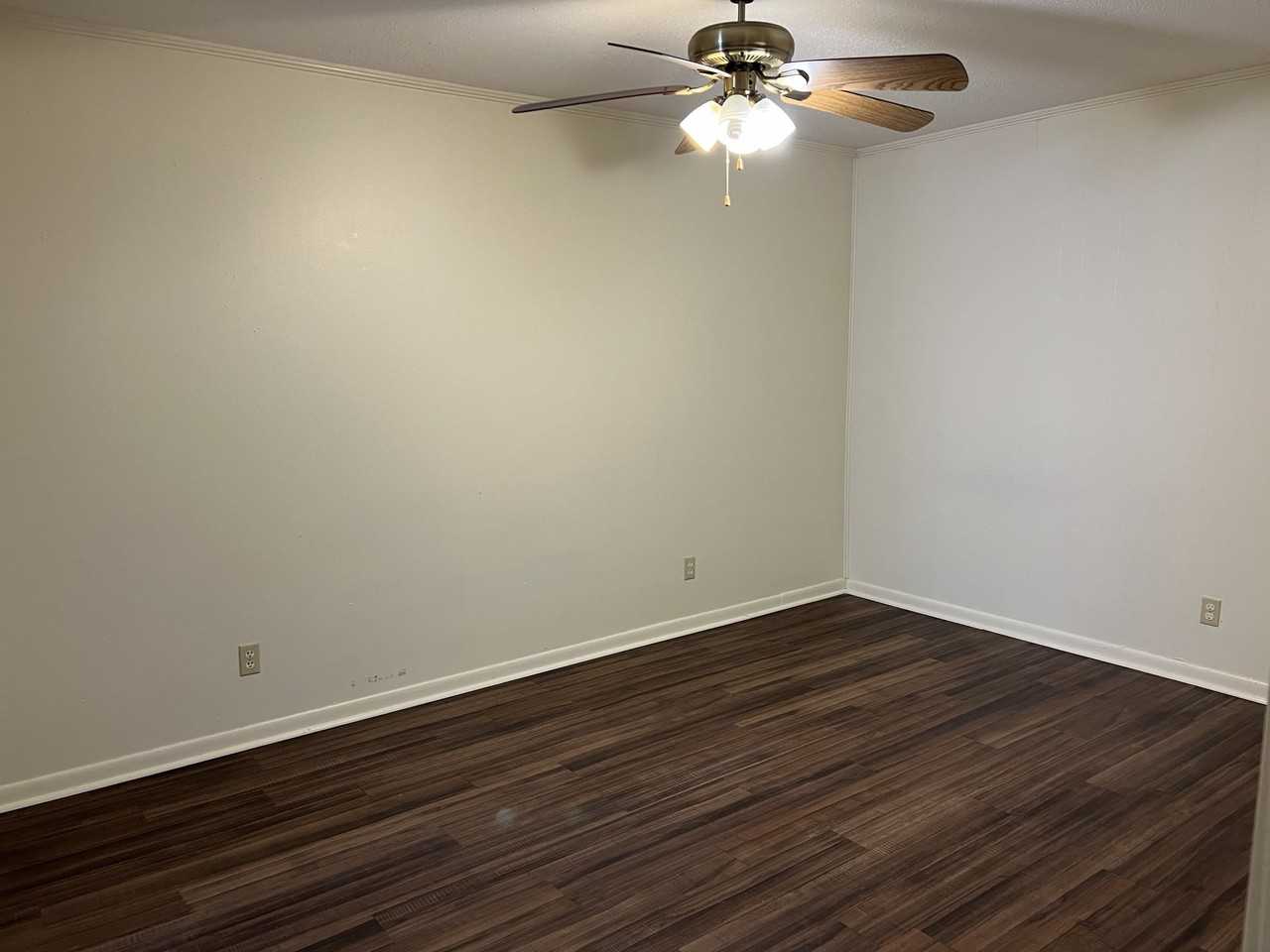 216 Wedgewood St #4 - Photo 7 of 11