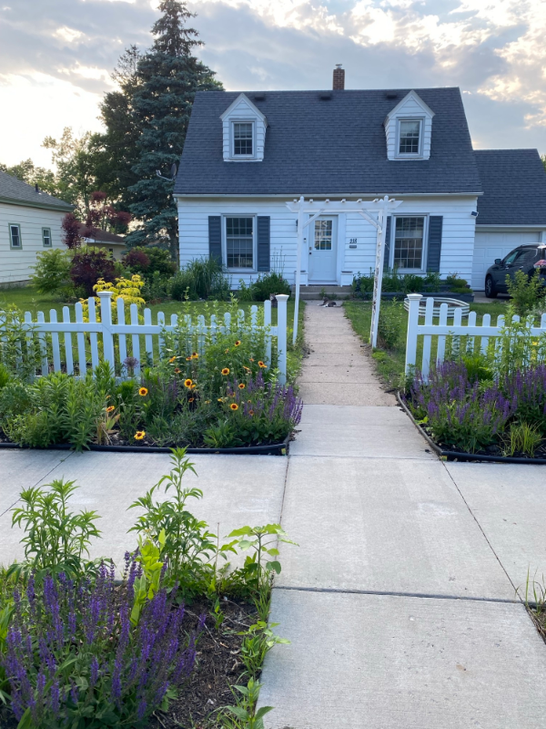 218 S 4th St - Photo 2 of 17