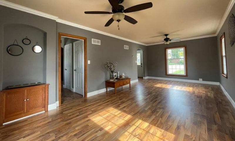 218 S 4th St - Photo 5 of 17