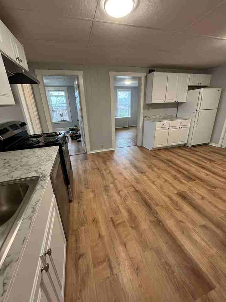 19 Glenwood St #1 - Photo 2 of 11