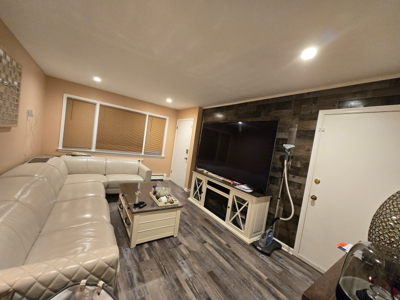 18 Searing Ave #1 - Photo 2 of 14