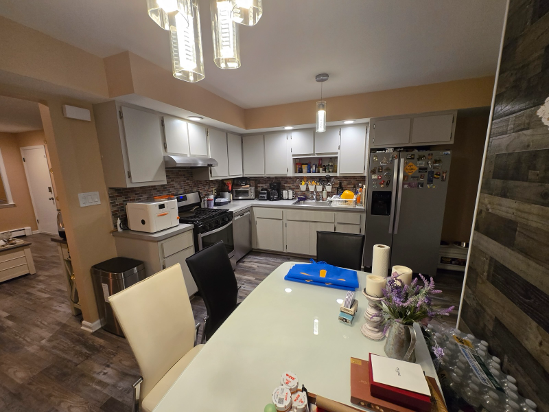 18 Searing Ave #1 - Photo 4 of 14
