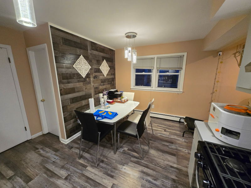 18 Searing Ave #1 - Photo 5 of 14