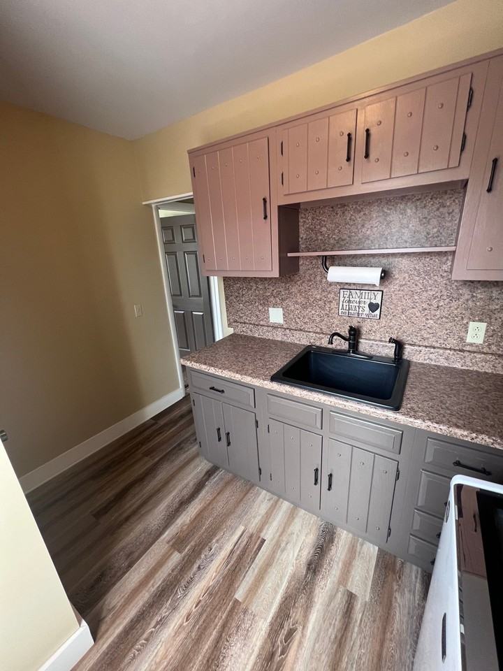 721 N James St #2 - Photo 2 of 12