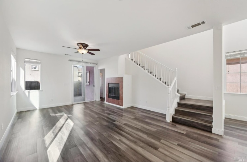 1888 Leaning Oak Dr - Photo 4 of 20