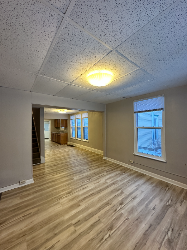 524 W Beardsley Ave #524 - Photo 2 of 18