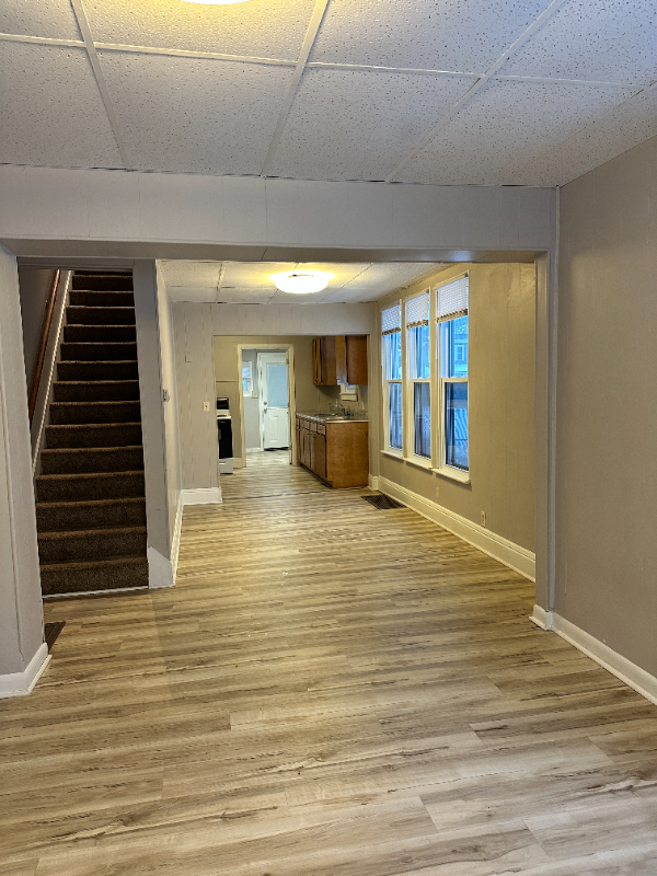 524 W Beardsley Ave #524 - Photo 3 of 18