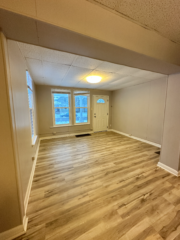 524 W Beardsley Ave #524 - Photo 4 of 18
